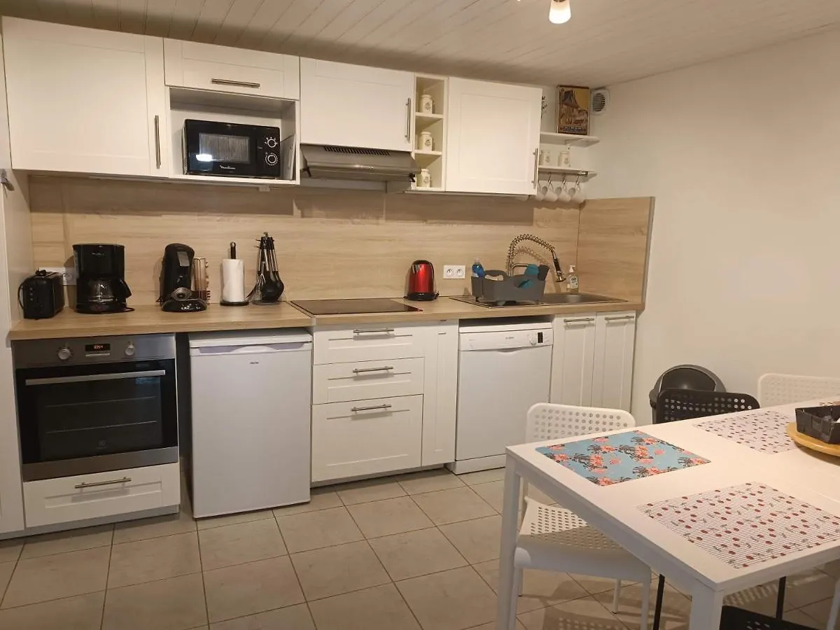 KERDAMEZ DINAN Maison rénovée 6 pers prox centre Francia