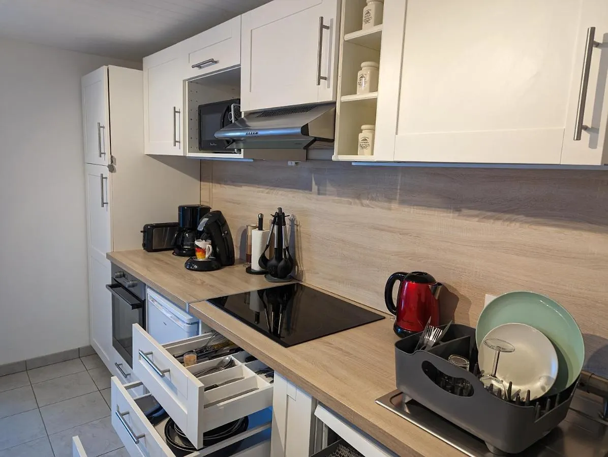 Сasa de vacaciones KERDAMEZ DINAN Maison rénovée 6 pers prox centre