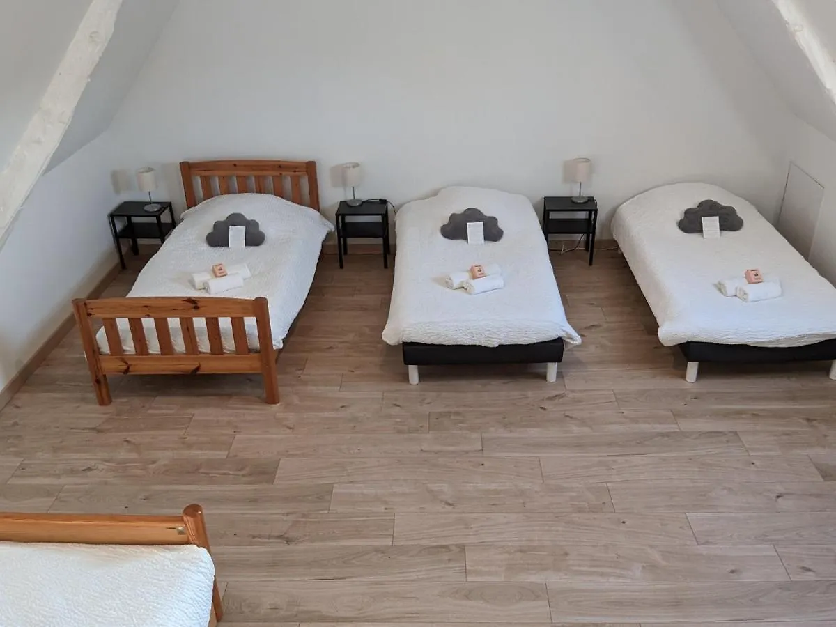 KERDAMEZ DINAN Maison rénovée 6 pers prox centre Francia
